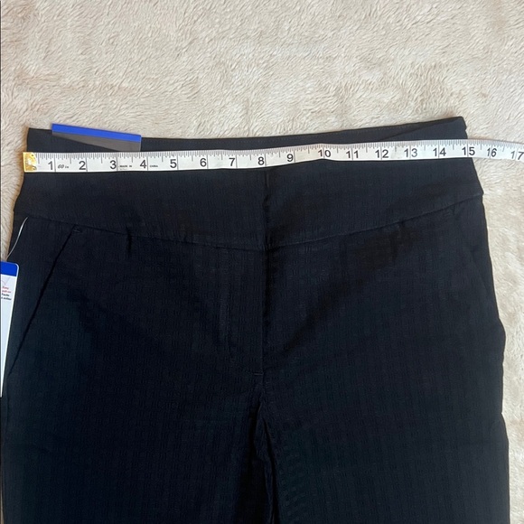 S.C. & Co. Black Slim Leg Trousers Pull On Textured sz 10 - Picture 6 of 12